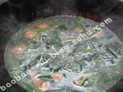 菠菜肉丸粉絲湯的做法圖解4