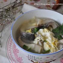 蘑菇雞蛋湯的做法