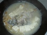 茼蒿鯽魚豆腐湯的做法圖解8