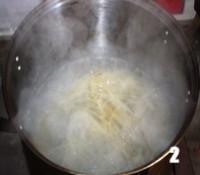 火龍果茄汁黃豆義麵的做法圖解2