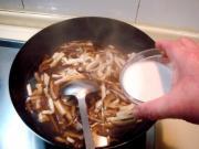 紅白豆腐酸辣湯的做法圖解7