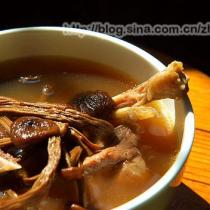 茶樹菇煲雞湯的做法