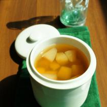 養顏潤燥梨湯的做法