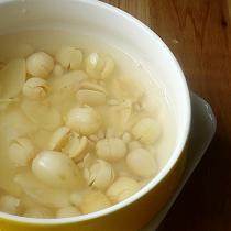 蓮子百合薏仁湯的做法