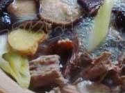 絲瓜香菇鴨架湯的做法圖解3