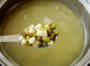 薏米百合綠豆粥的做法圖解5