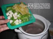 咸菜蒜香苦瓜排骨湯的做法圖解5