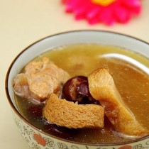猴頭菇骨頭湯的做法