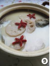 砂鍋蓮藕鯽魚湯的做法圖解8