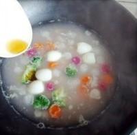 鮮蝦五彩蘿卜湯的做法圖解8
