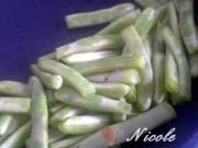 臘腸乾煸四季豆的做法圖解2