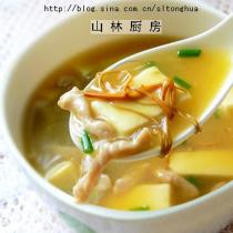 蟲草花豆腐湯的做法
