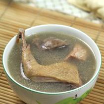 土茯苓綠豆老鴿湯的做法