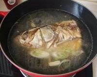 鐵鍋魚頭燉豆腐的做法圖解6