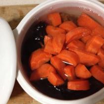 紅蘿卜排骨湯的做法