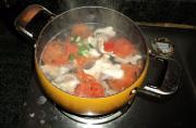 快手西紅柿魚片湯的做法圖解6