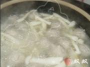 海鮮菇丸子湯的做法圖解10