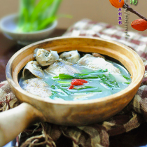 巖蔥鯽魚湯的做法