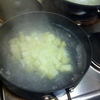 培根土豆濃湯的做法圖解1