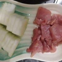 冬瓜薏仁瘦肉湯的做法圖解2