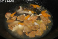 8分鐘煮一鍋菱角瘦肉湯的做法圖解6