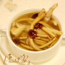 茶樹菇燉雞腳湯的做法