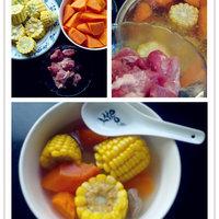 青紅蘿卜粟米排骨湯的做法圖解1