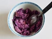 紫薯雙色饅頭的做法圖解1
