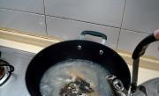 花生魚頭湯的做法圖解1