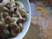 蝦湯玉米蘑菇麵的做法圖解3