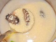 海參小米粥的做法圖解4