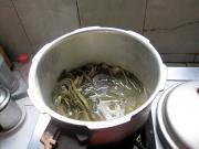 冬瓜海帶絲排骨湯的做法圖解6